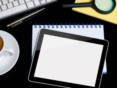 Ofis masasında dijital tablet