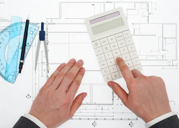 Arquitecto con calculadora — Foto de Stock