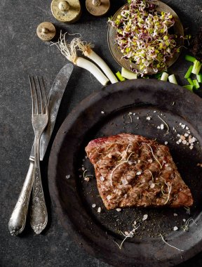 Sığır eti ve yeşillik