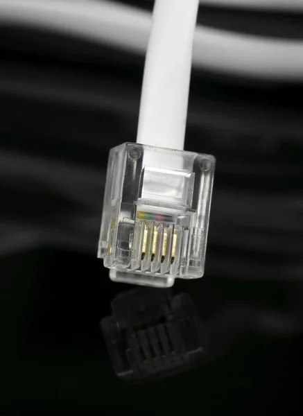 Kabel internetowy na czarny — Zdjęcie stockowe
