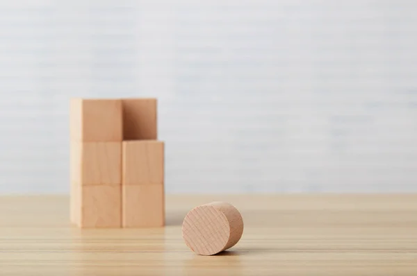 Wooden circle with wooden cubes — 스톡 사진
