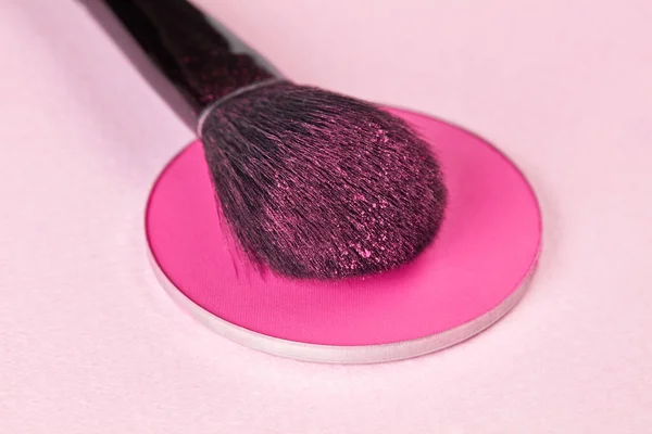 Escova Maquilhagem Profissional Cara Rosa — Fotografia de Stock