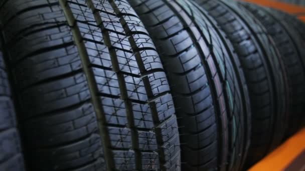 Neumáticos de automóviles almacenados — Vídeos de Stock