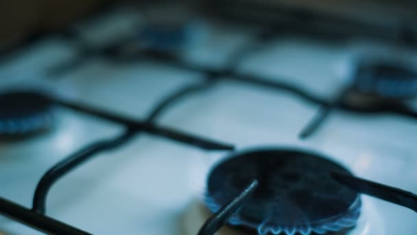 Gás queimado no fogão — Vídeo de Stock