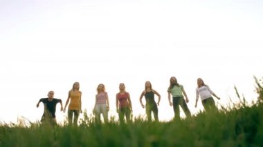 Mutlu arkadaş atlama