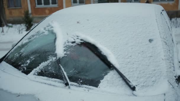 Windscreen wipers on a car — Stock Video