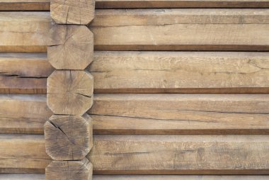 Odunları bir woodpile yığılmış