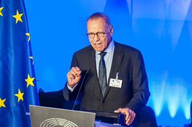 Andrei Konchalovsky, tanınmış bir Rus film yapımcısı