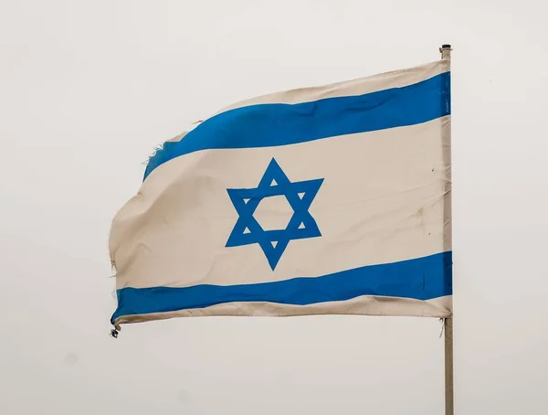 Національний прапор Ізраїлю на День незалежності Ізраїлю — стокове фото