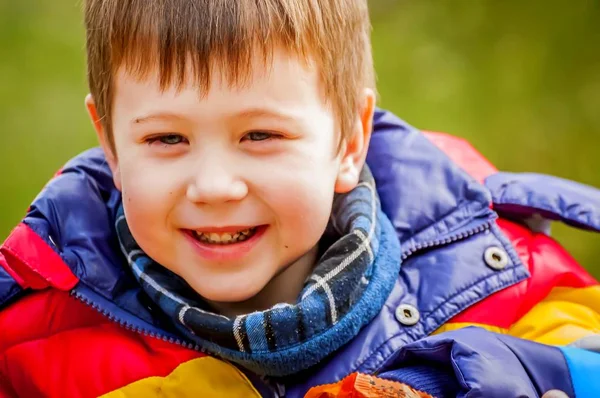 Schattig kind met tanden pest stock beeld — Stockfoto