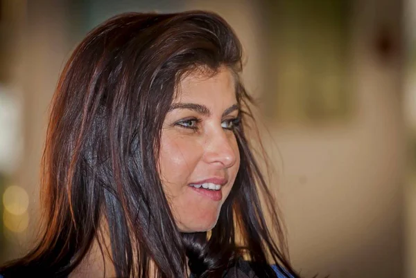 Eilat, İsrail. 22 Aralık 2017. Bir ünlü İsrailli çapa kadın Geula bile Sa'ar, Likud siyasi parti liderleri Gideon Sa'ar birinin karısı.