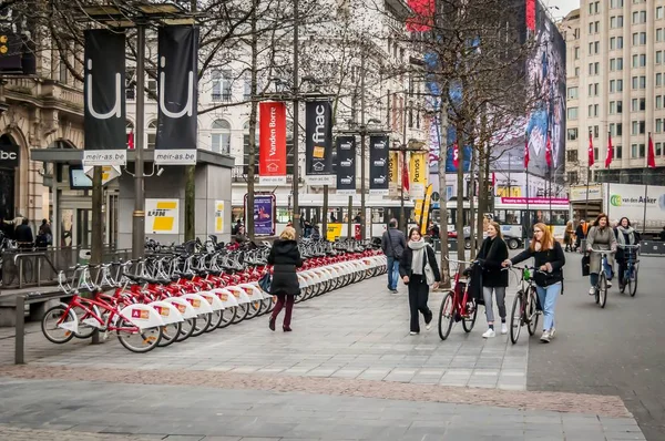 Antwerp Bélgica Enero 2018 Bicicletas Fila Estación Alquiler Bicicletas Amberes — Foto de Stock