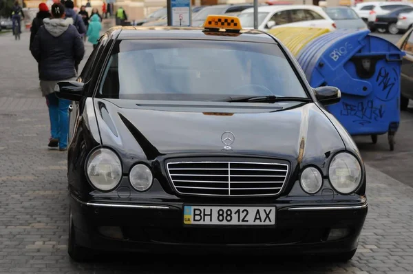 Odessa Ukraine November 2019 Black Mercedes Taxi Cab Streets Odessa — Stock Photo, Image