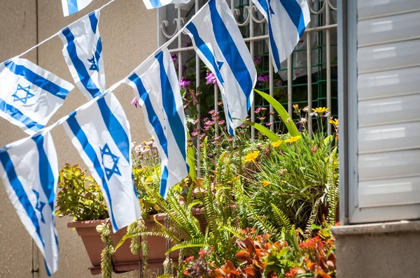 Tel Aviv Israel May 2020 Israeli Flags Private House Window — Stock Photo, Image