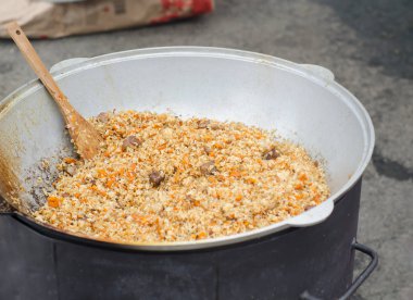 Kazan içindeki pilav.