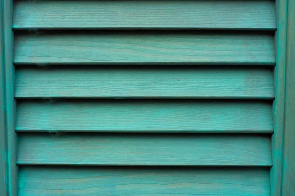 Синя вікно з дерев'яним затвором . — стокове фото