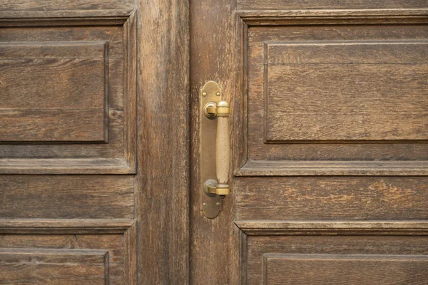 Vintage marrón puerta de madera —  Fotos de Stock