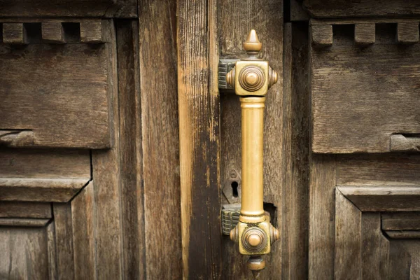 Vintage marrón puerta de madera — Foto de Stock