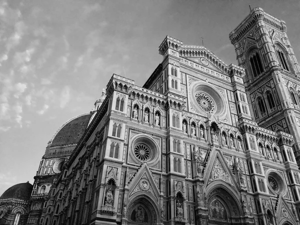 Catedral de Santa Maria del Fiore y campanario Giotto, Florencia — Foto de Stock