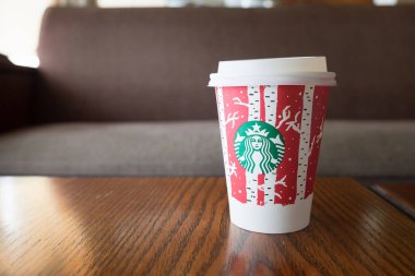 Lampang, Thailand 02 Ocak 2017: Bir uzun boylu Starbucks kahve starbu