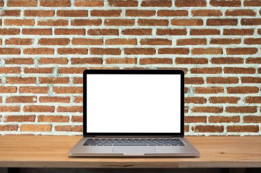 Dizüstü bilgisayar ile eski arka plan boş ekran ile