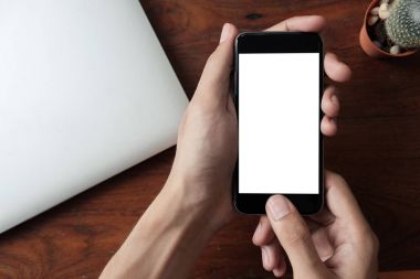 boş mobile ile akıllı telefon kullanan adam metinleri ekleyebilirsiniz veya
