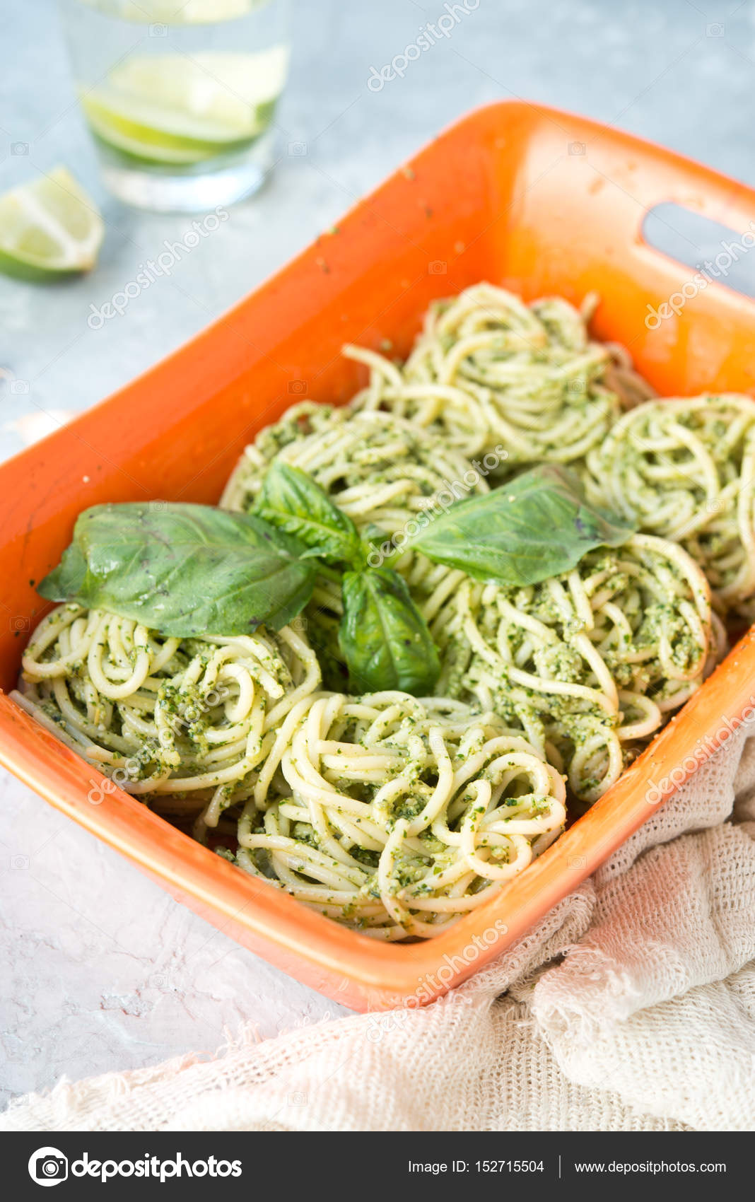 Pesto Sosu Kullanılan Yemekler Pesto Sosu Kullanılan Yemekler
