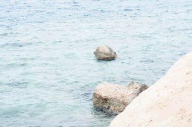Beach. Sakin Deniz Okyanusu Ve Mavi Gökyüzü 