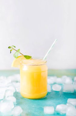 Limon güler yüzlü cam