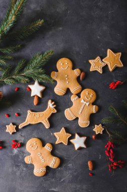 gingerbread çerezleri ve çilek