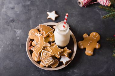 gingerbread çerezleri ve çilek