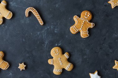gingerbread çerezleri ve çilek