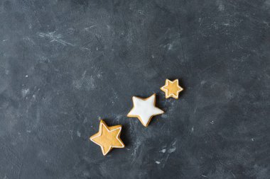 gingerbread çerezleri ve çilek