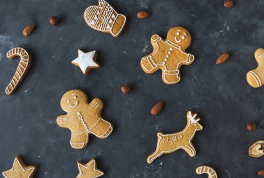 gingerbread çerezleri ve çilek