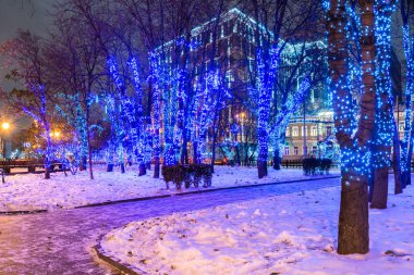 Serpukhovskaya Meydanı, Moskova Rusya Park'ta Yılbaşı ve Noel aydınlatma dekorasyon