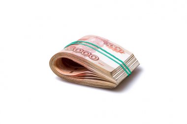 Beş bin ruble banknotlar sürüsü