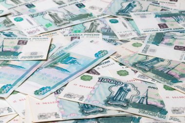 Bin ruble banknotlar