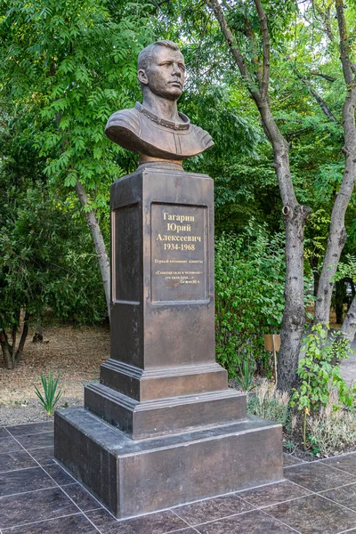 Kozmonot Yuri Gagarin anıt — Stok fotoğraf