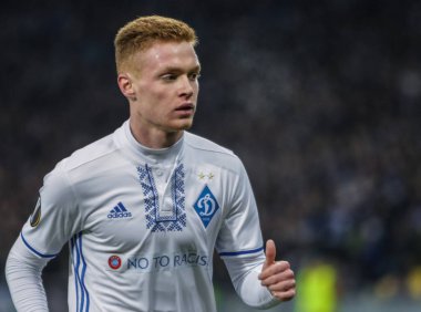 Kiev, Ukrayna - 15 Mart, 2018: Viktor Tsyhankov, eylem sırasında Ss Lazio Milli Güvenlik Olympiyskiy Stadyumu'nda Uefa Avrupa Ligi maçında Dinamo Kiev