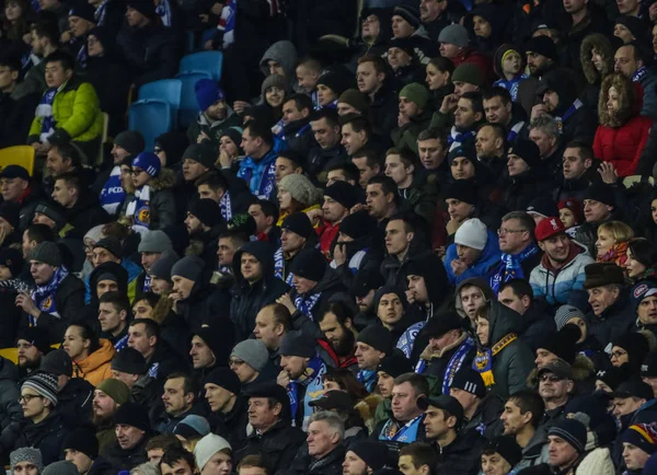 Kiev, Ukrayna - 15 Mart, 2018: hayranları Uefa Avrupa Ligi sırasında stadyumda maç Ss Lazio Milli Güvenlik Olympiyskiy Stadyumu'nda karşı