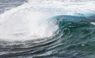 büyük dalgalar deniz