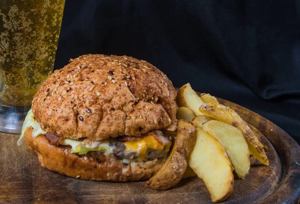 Burger Potato Beer — Stock Photo, Image