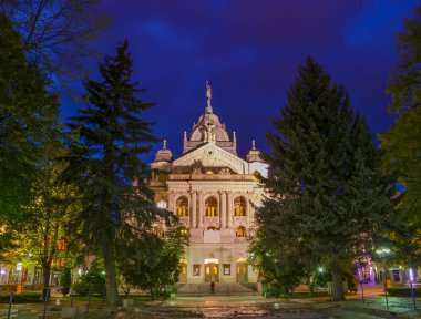 Kosice alacakaranlıkta, Slovakya Ulusal Tiyatrosu