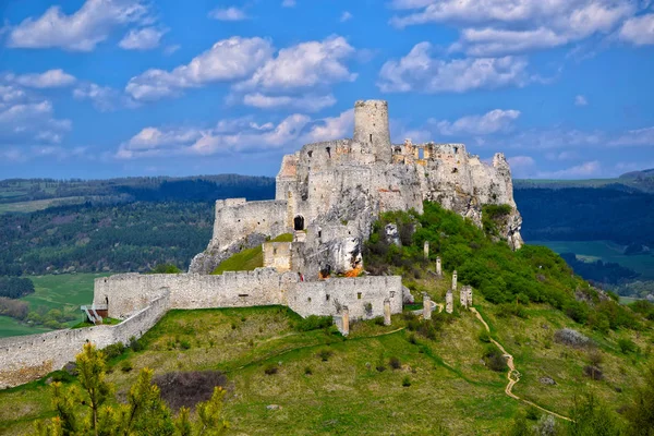 SPI Castle, Slovakya eski harabe yaz güneş gün 