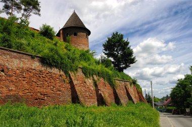 Eski duvar Jaroslaw Benedictine Abbey. Polonya