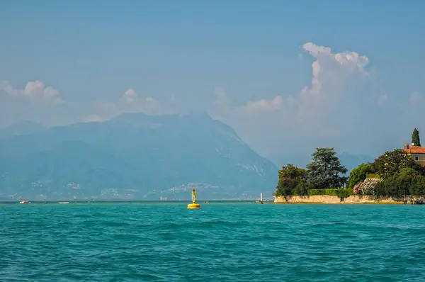 Γραφική θέα του lago di Garda, Ιταλία — Φωτογραφία Αρχείου