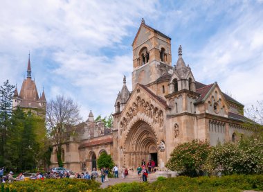 Şapel Vajdahunyad Castle, City Park Budapeşte, Macaristan