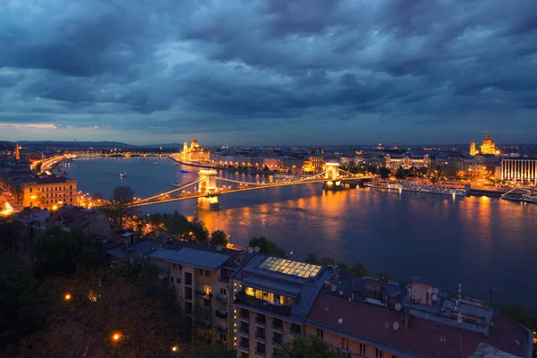 Budapeste ao entardecer, Hungria — Fotografia de Stock