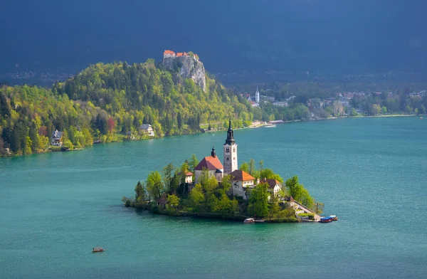 Vue magnifique sur le lac de Bled — Photo