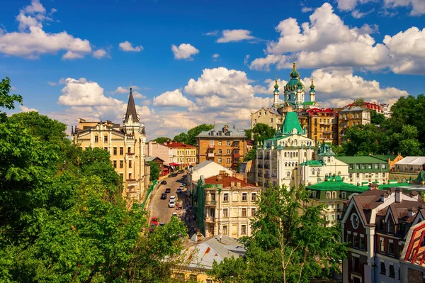 Pittoresk Utsikt Över Andrews Kyrka Andriivsky Härkomst Richard Lejonhjärta House — Stockfoto